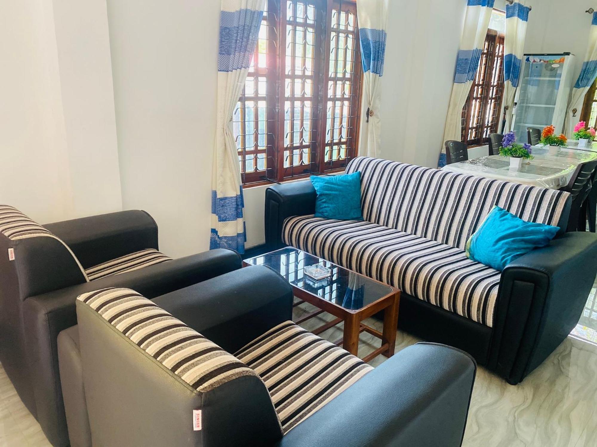 Lavendra Guset House Hotel Nallathanniya Ngoại thất bức ảnh
