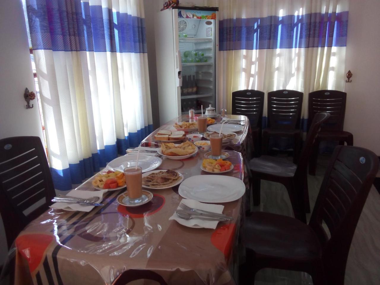 Lavendra Guset House Hotel Nallathanniya Ngoại thất bức ảnh