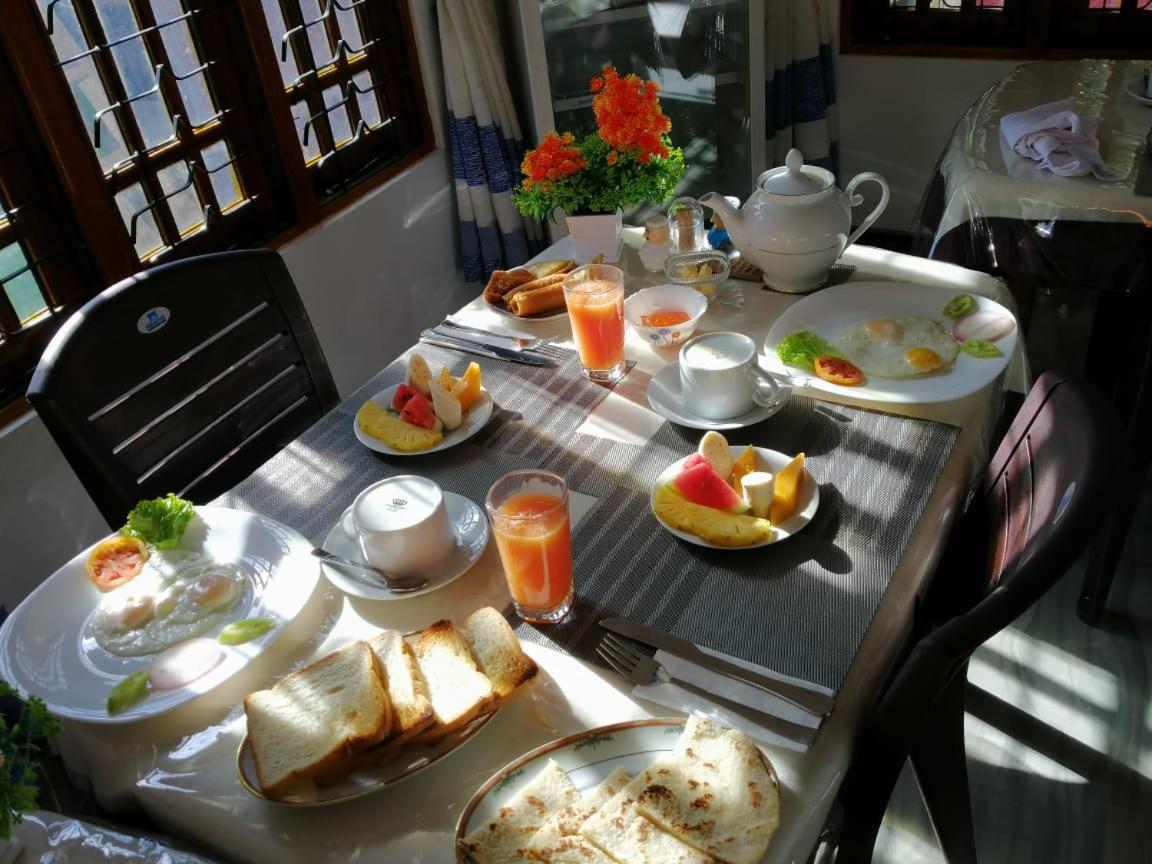 Lavendra Guset House Hotel Nallathanniya Ngoại thất bức ảnh